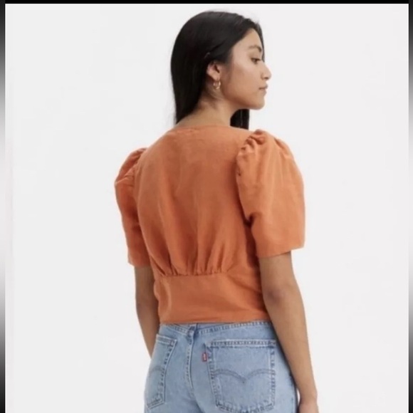 Levi’s Luisa Blouse Cropped Burnt Orange Size Large - Picture 2 of 10
